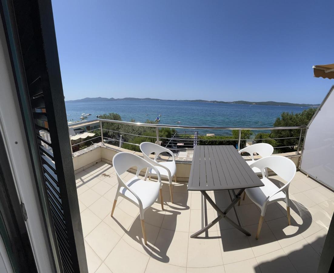 Apartments Pisacic บาร์บินเย ภายนอก รูปภาพ